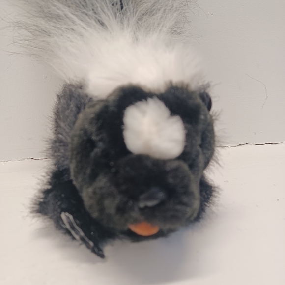 Folkmanis Realistic Plush Black and White Skunk Animal Plush Hand Puppet Toy - Picture 3 of 11
